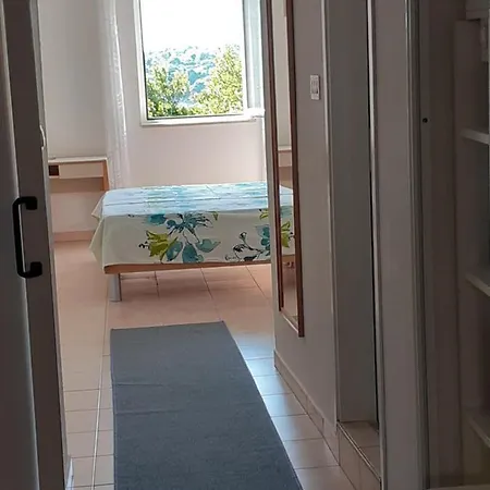 Apartment Zlata Rab Town