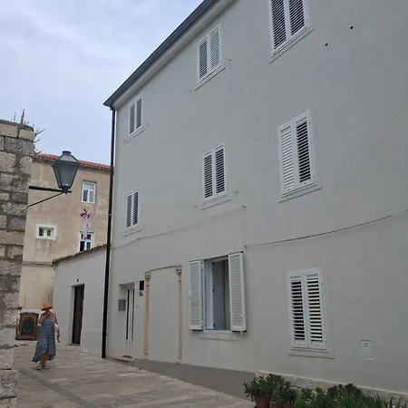 Zlata In The Heart Of The Old Town, Close To The * Rab Town