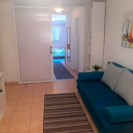 Apartments Zlata In The Heart Of The Old Town, Close To The Beach Apartman