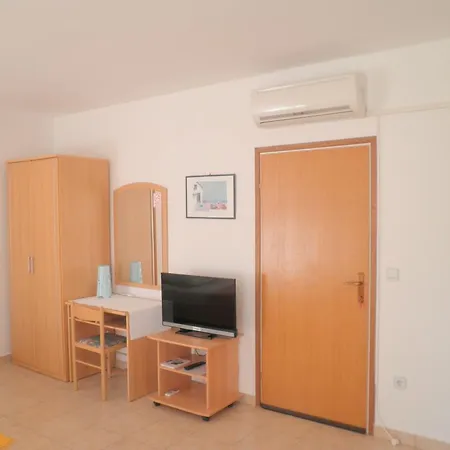 Apartments Zlata In The Heart Of The Old Town, Close To The Beach Daire